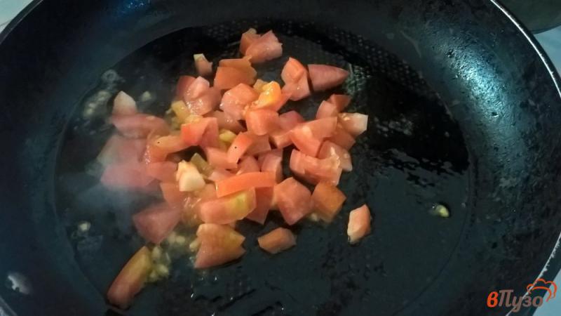 Фото приготовление рецепта: Паста со шпинатом и помидорами шаг №1