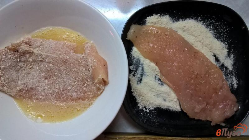 Фото приготовление рецепта: Куриные отбивные с сыром и помидорами шаг №1