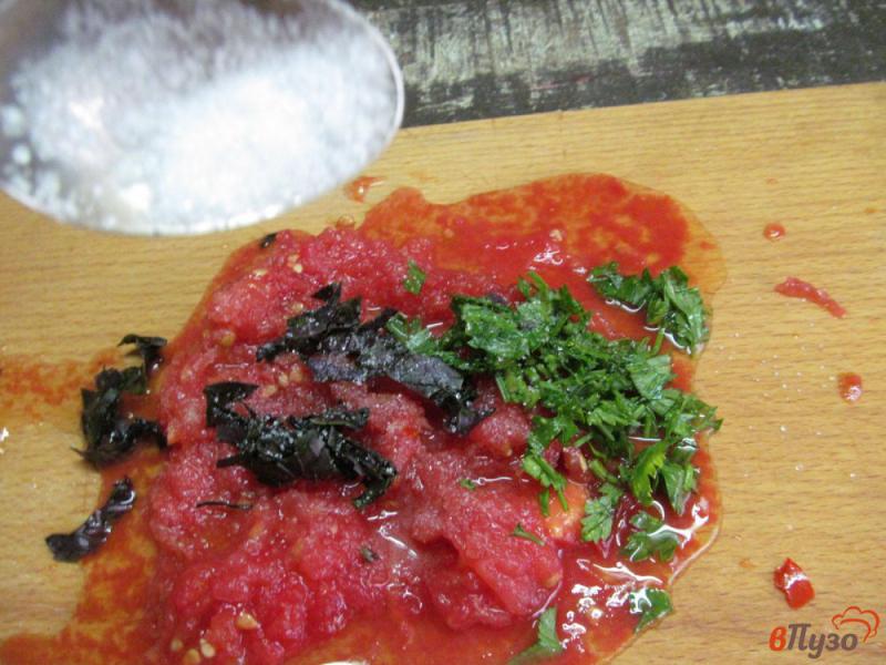 Фото приготовление рецепта: Фрикадельки в томатном соусе под сыром моцарелла шаг №3