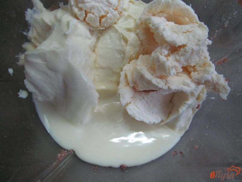 Фото приготовление рецепта: Замороженный чизкейк без выпечки шаг №6