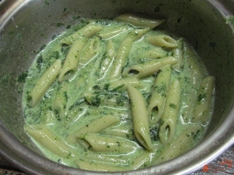 Фото приготовление рецепта: Паста пенне с зеленью «ассорти» шаг №7
