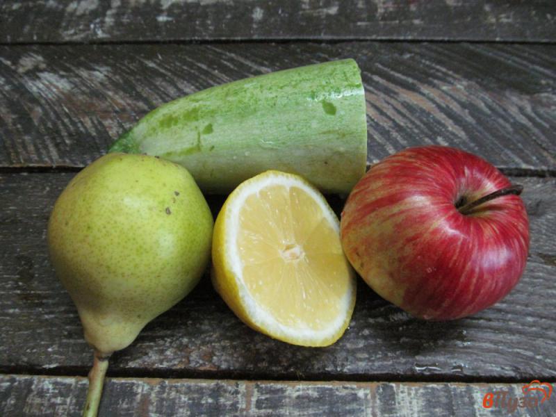Фото приготовление рецепта: Смузи на фреше из кабачка с яблоком и грушей шаг №1