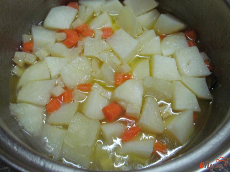 Фото приготовление рецепта: Картофельное пюре с морковью и корнем сельдерея шаг №5
