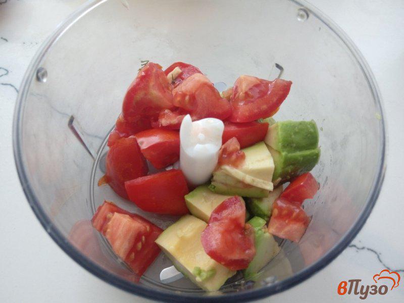 Фото приготовление рецепта: Закусочные тарталетки с авокадо и песто шаг №2
