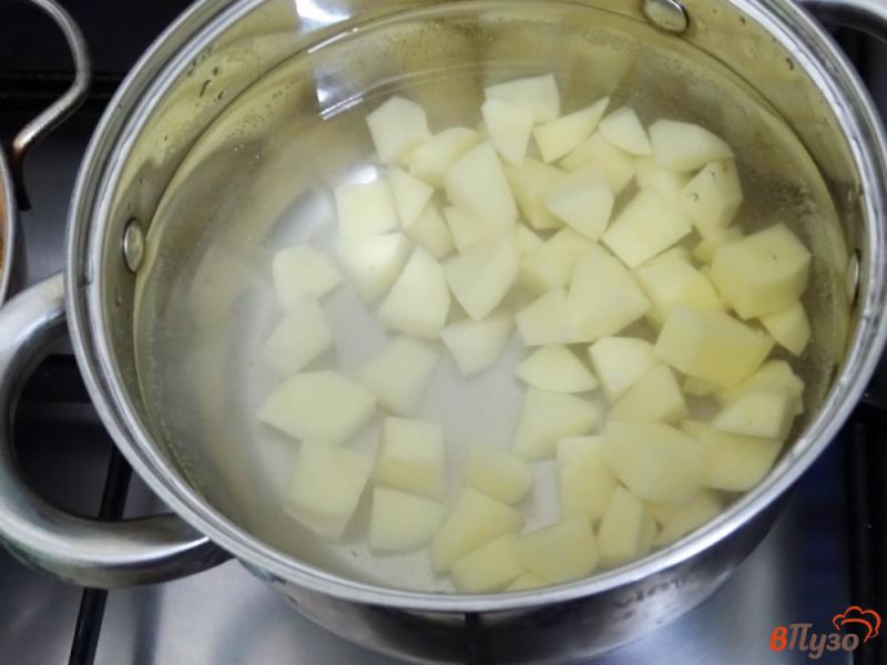 Фото приготовление рецепта: Суп со щавелем и капустой шаг №2