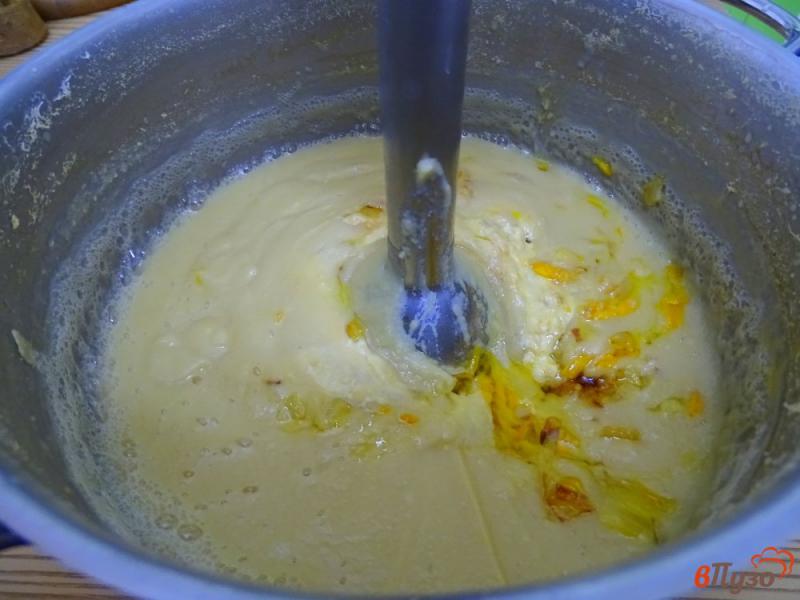 Фото приготовление рецепта: Гороховый суп пюре с копчёными рёбрами (без картофеля) шаг №6