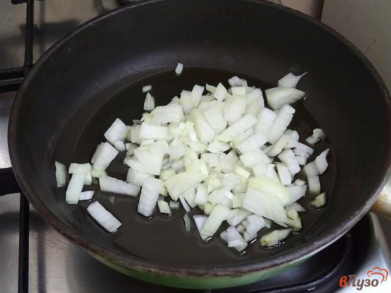 Фото приготовление рецепта: Рис со шпинатом и укропом шаг №2