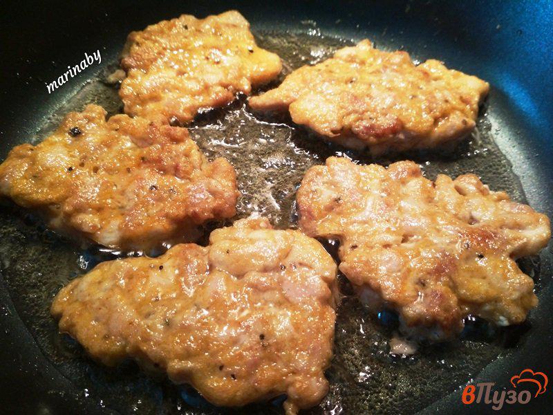 Фото приготовление рецепта: Котлеты рубленные из свинины и курицы шаг №5