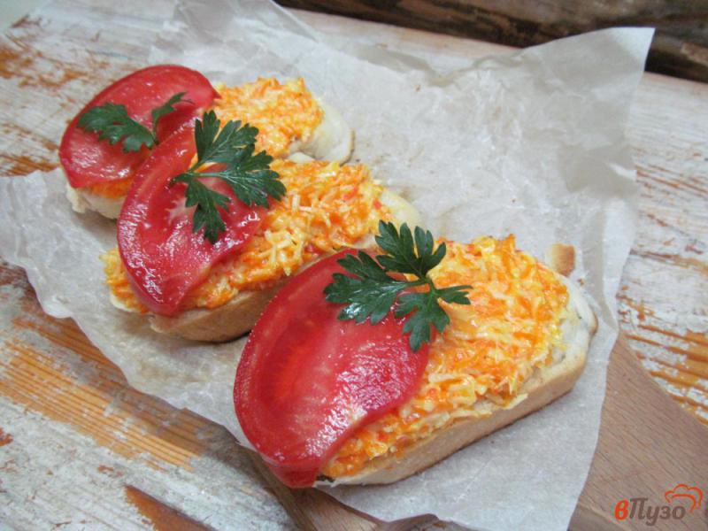 Фото приготовление рецепта: Бутерброды с морковной начинкой и крабовыми палочками шаг №6