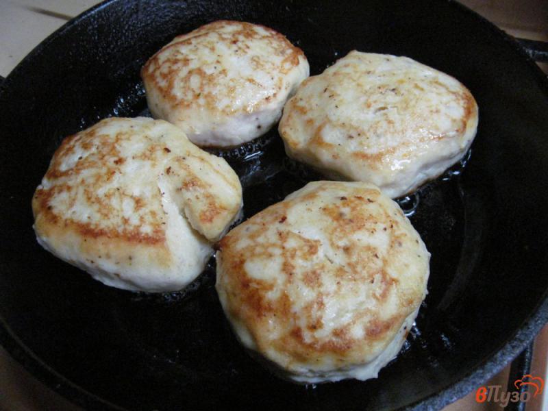 Фото приготовление рецепта: Хлебные котлеты с куриным фаршем шаг №6