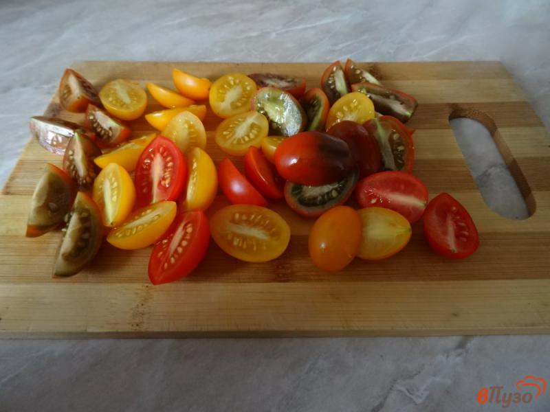 Фото приготовление рецепта: Салат из кус-куса с помидорами черри шаг №6