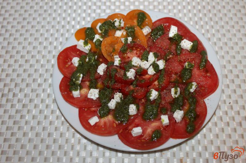 Фото приготовление рецепта: Закуска из томатов и феты шаг №4