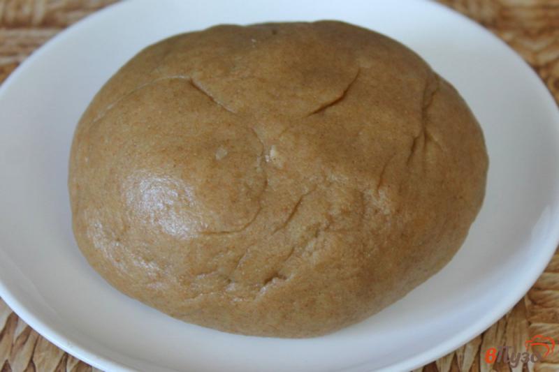 Фото приготовление рецепта: Ржаное печенье с шоколадной глазурью шаг №4