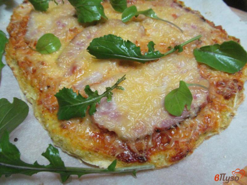 Фото приготовление рецепта: Пицца из цветной капусты шаг №15