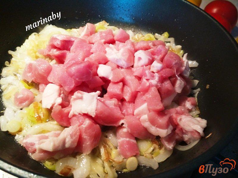 Фото приготовление рецепта: Свинина в кисло-сладком соусе из ананаса и овощей шаг №3