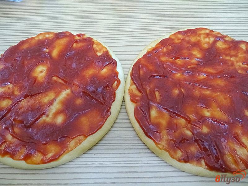 Фото приготовление рецепта: Пицца с баклажанами на готовой основе шаг №7