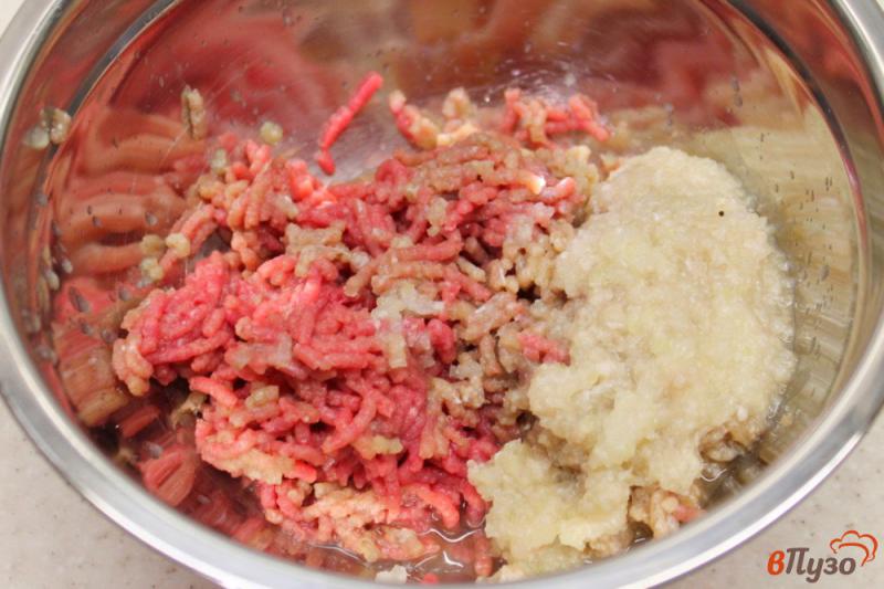 Фото приготовление рецепта: Суп с фрикадельками из телятины шаг №4