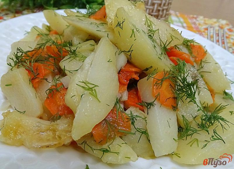 Фото приготовление рецепта: Картофель с морковью в микроволновке шаг №6