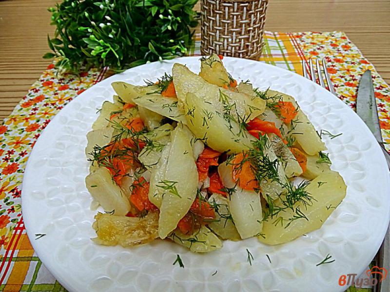 Фото приготовление рецепта: Картофель с морковью в микроволновке шаг №7