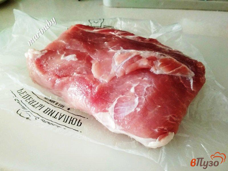 Фото приготовление рецепта: Отбивная из свинины, маринованная в молоке шаг №1