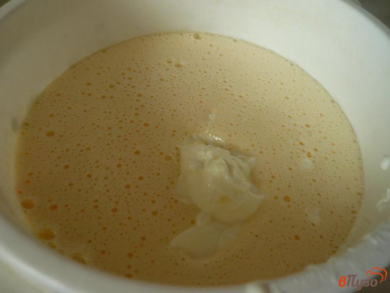 Фото приготовление рецепта: Ароматный пирог на йогурте шаг №4