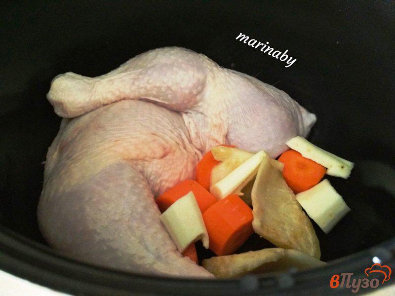 Фото приготовление рецепта: Суп-пюре из овощей и курицы шаг №2