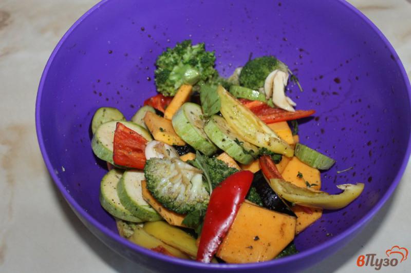 Фото приготовление рецепта: Запеченный овощной рататуй с брокколи в рукаве шаг №5