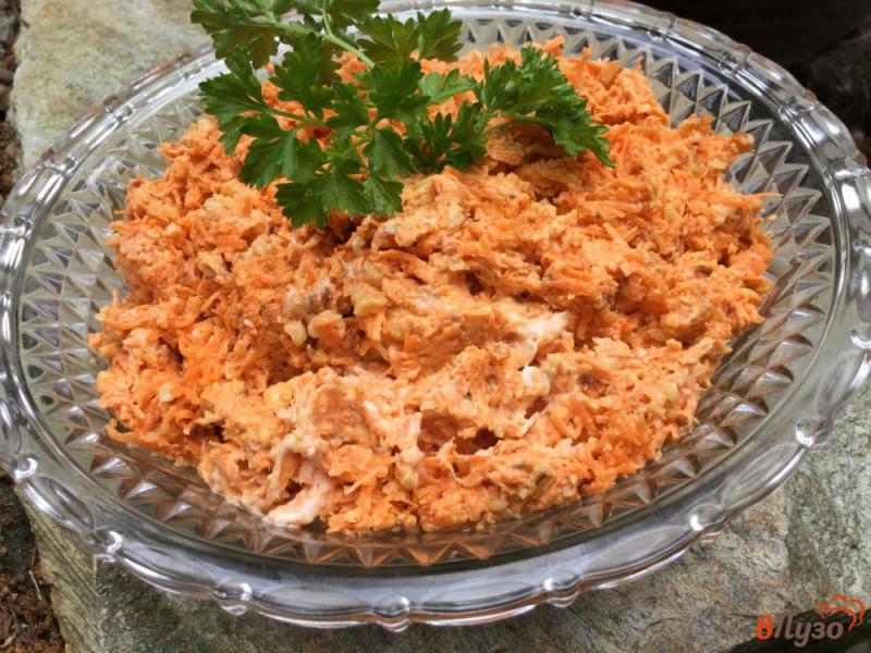 Фото приготовление рецепта: Орехово - морковный салат шаг №5