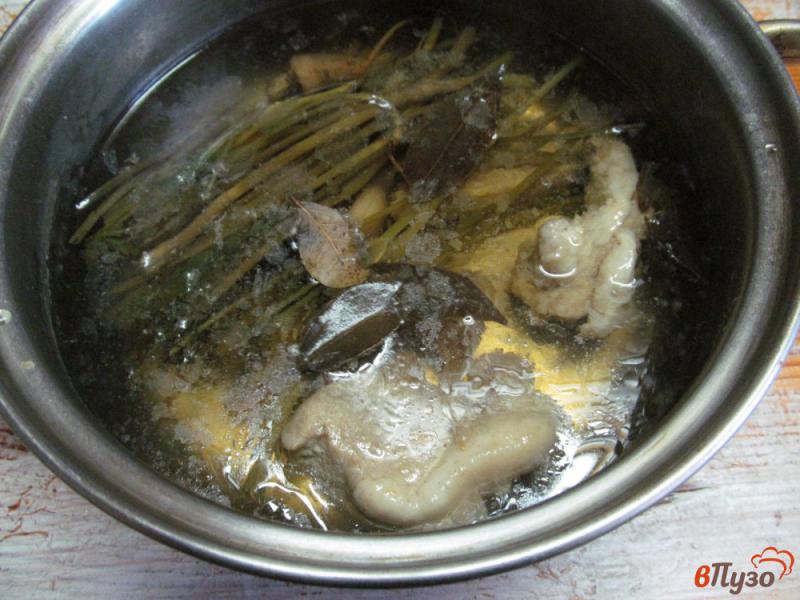 Фото приготовление рецепта: Суп с квашеной капустой и фасолью шаг №1