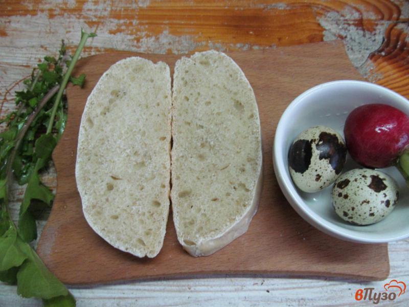 Фото приготовление рецепта: Бутерброды с горошком и яйцами шаг №3
