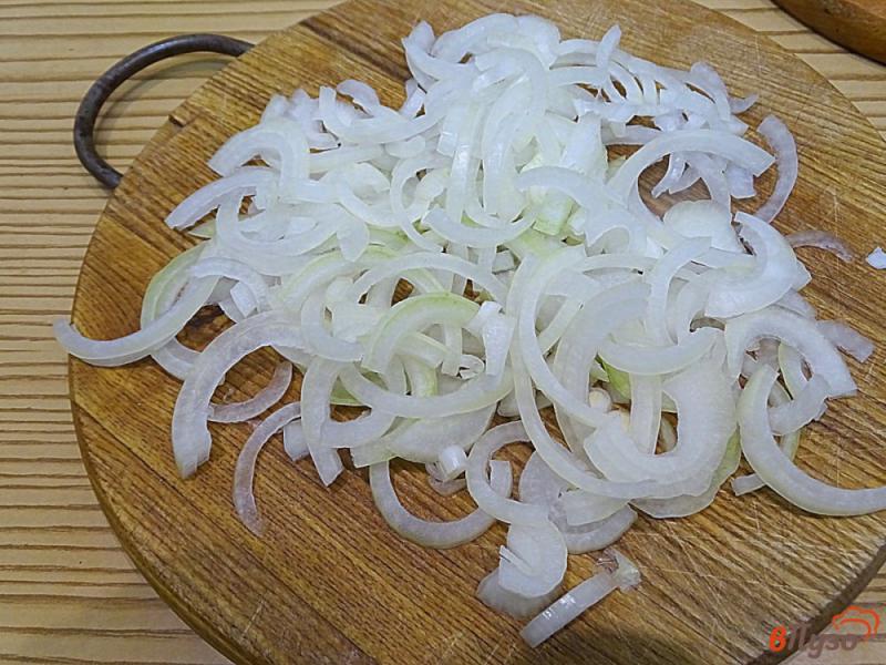 Фото приготовление рецепта: Картофель жареный с салом, луком и чесноком шаг №9