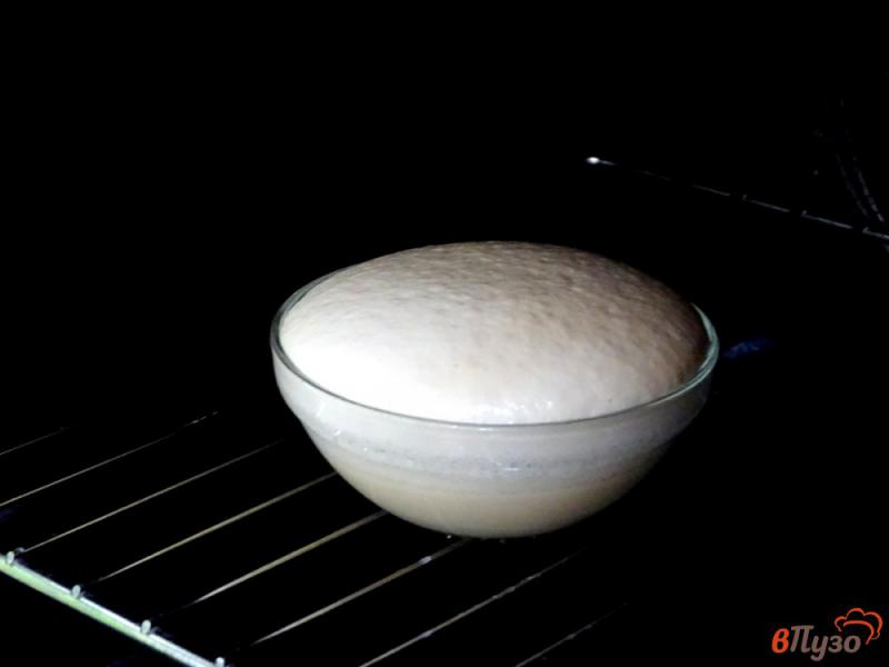 Фото приготовление рецепта: Тесто для пиццы и основа для него (можно замораживать) шаг №6
