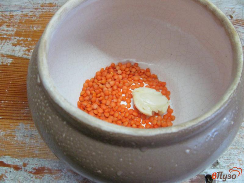 Фото приготовление рецепта: Суп с чечевицей и яйцом шаг №1