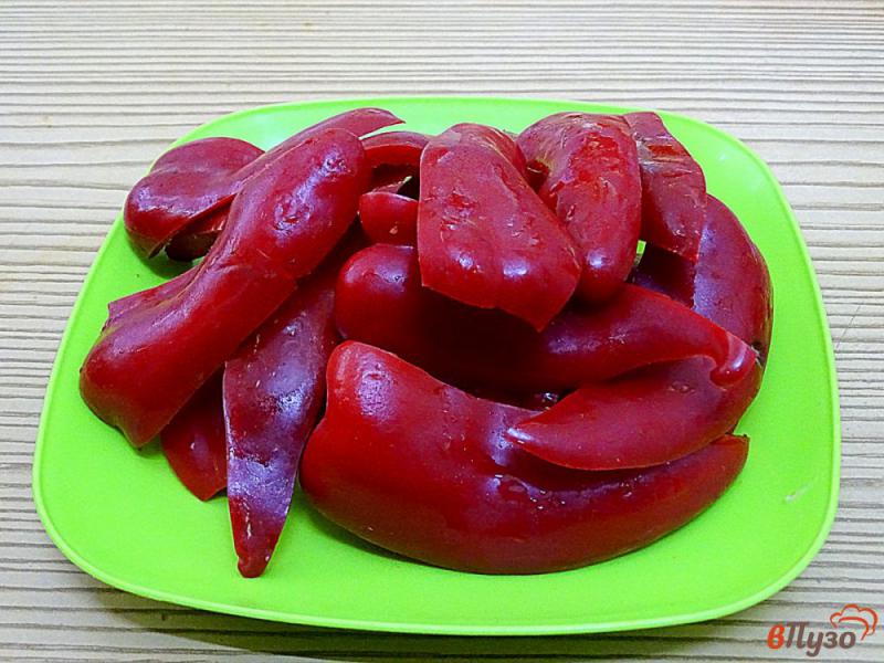 Фото приготовление рецепта: Болгарский перец с помидорами на сковороде шаг №3