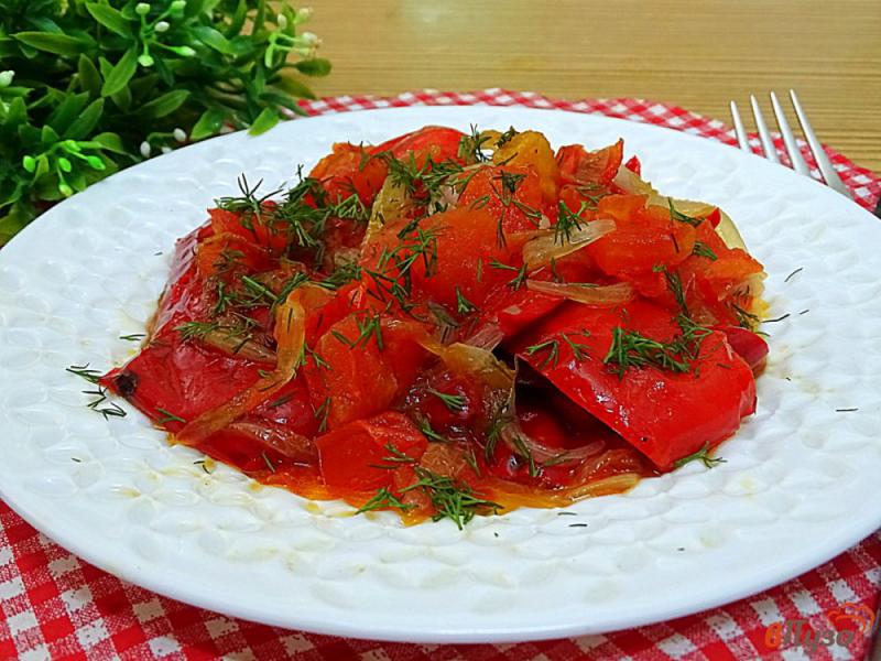 Фото приготовление рецепта: Болгарский перец с помидорами на сковороде шаг №9