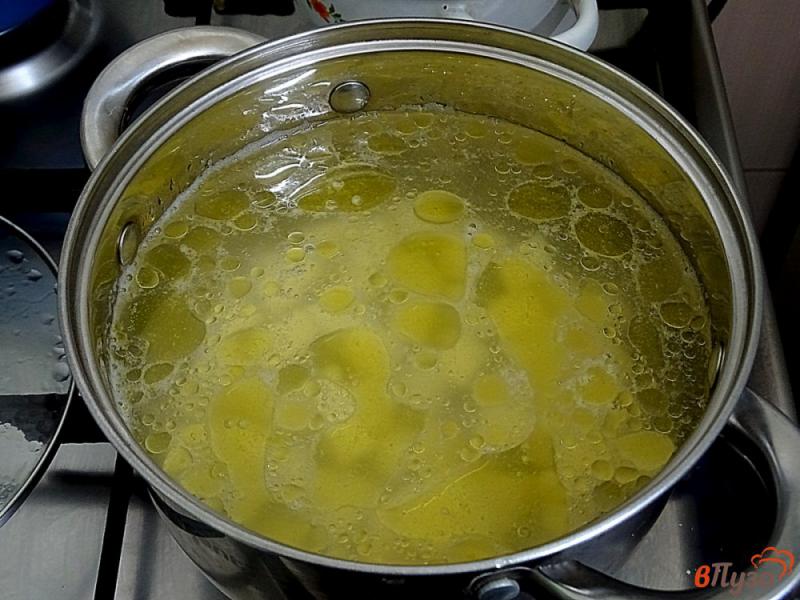 Фото приготовление рецепта: Суп с фрикадельками и пекинской капустой (без пассеровки) шаг №4