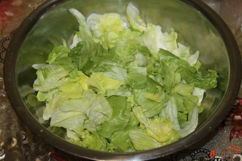 Фото приготовление рецепта: Салат по - гречески с маслинами шаг №1