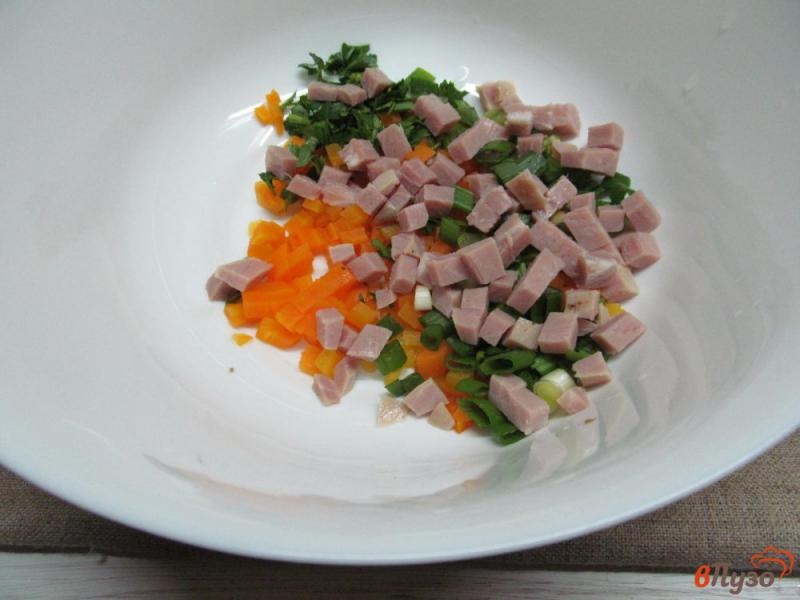 Фото приготовление рецепта: Салат с морковью и бужениной шаг №2