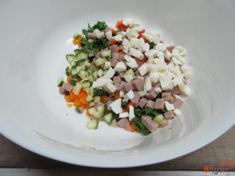 Фото приготовление рецепта: Салат с морковью и бужениной шаг №4