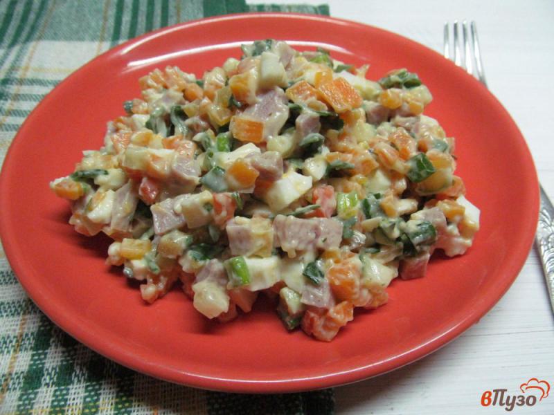 Фото приготовление рецепта: Салат с морковью и бужениной шаг №8