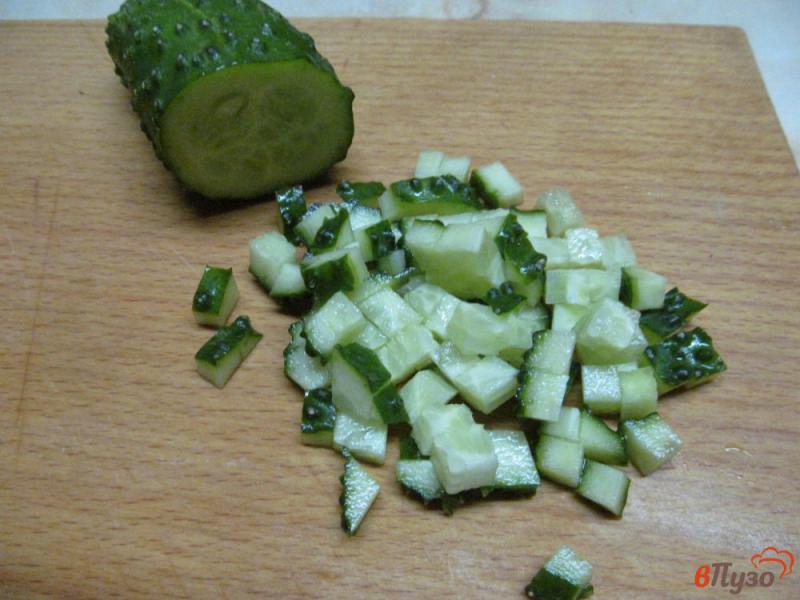 Фото приготовление рецепта: Салат из кукурузы с огурцом шаг №1