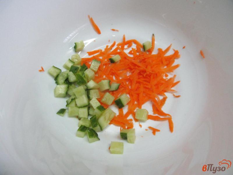 Фото приготовление рецепта: Овощной салат с кукурузой и помидором шаг №1