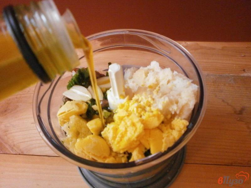 Фото приготовление рецепта: Соус из петрушки  к мясу, рыбе шаг №3