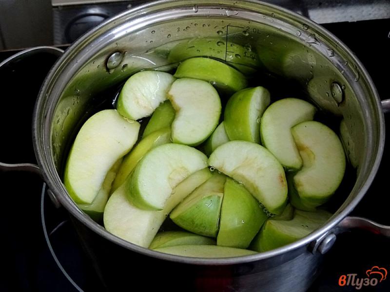 Фото приготовление рецепта: Желе из яблок шаг №4