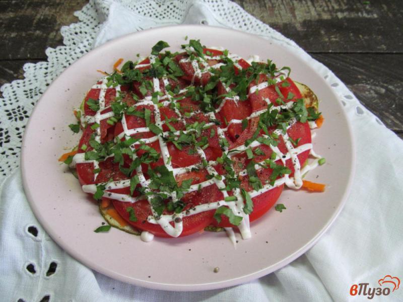 Фото приготовление рецепта: Салат из кабачка с помидором и морковью шаг №5