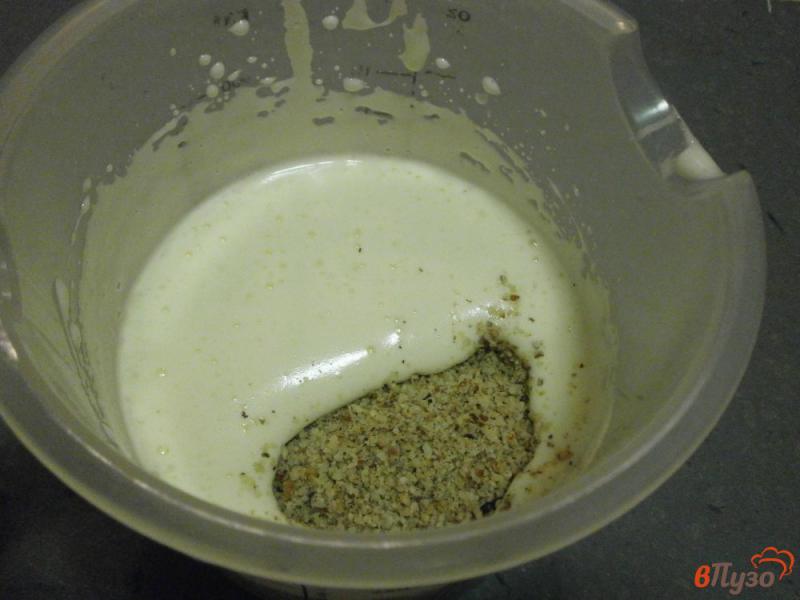 Фото приготовление рецепта: Бисквитно - ореховый торт с тыквенным и сливочным кремом шаг №2