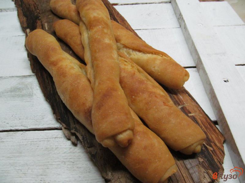 Фото приготовление рецепта: Хлебные палочки с сыром и чесноком шаг №9