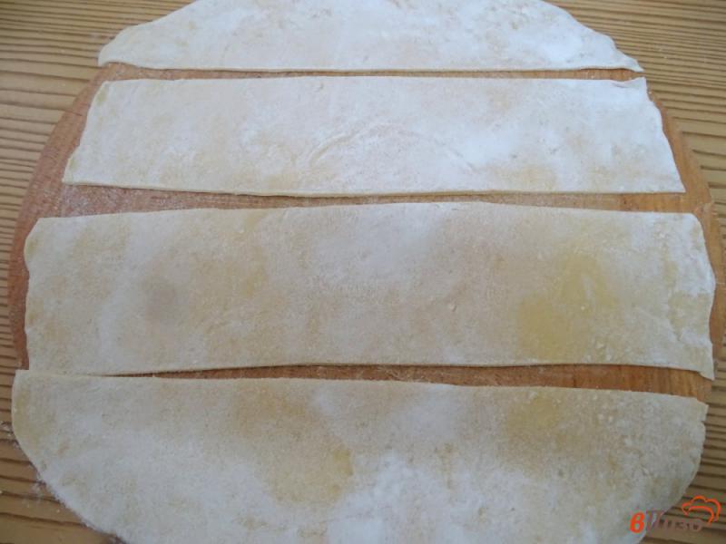 Фото приготовление рецепта: Суп-лапша из сушёных грибов и домашней лапши шаг №11