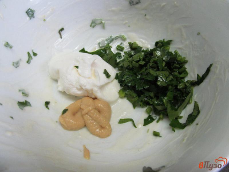 Фото приготовление рецепта: Овощной салат с яйцами шаг №5