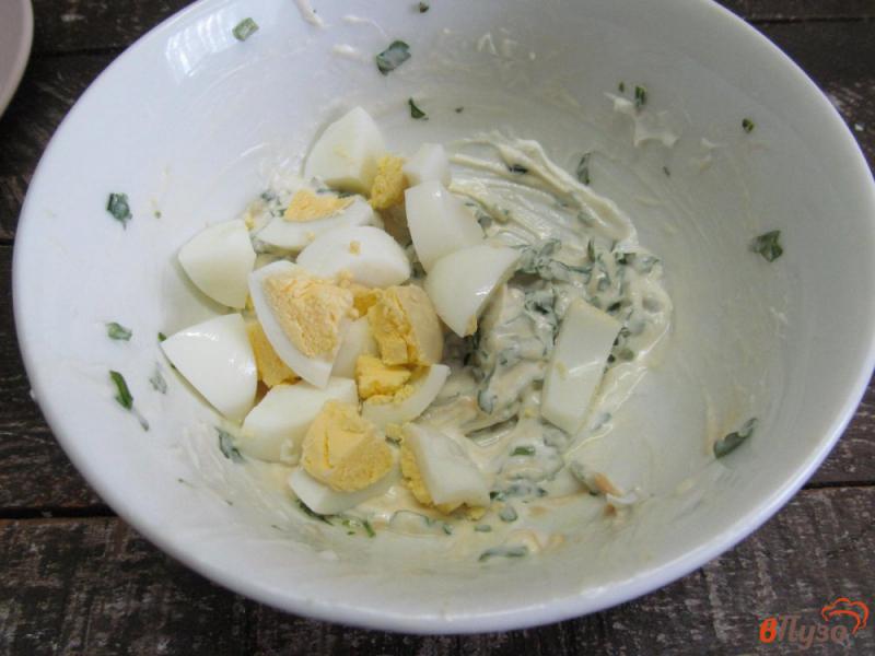 Фото приготовление рецепта: Овощной салат с яйцами шаг №6
